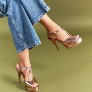 Sandalia de Tacón en Cuero – Ref. Z-3289 Luna