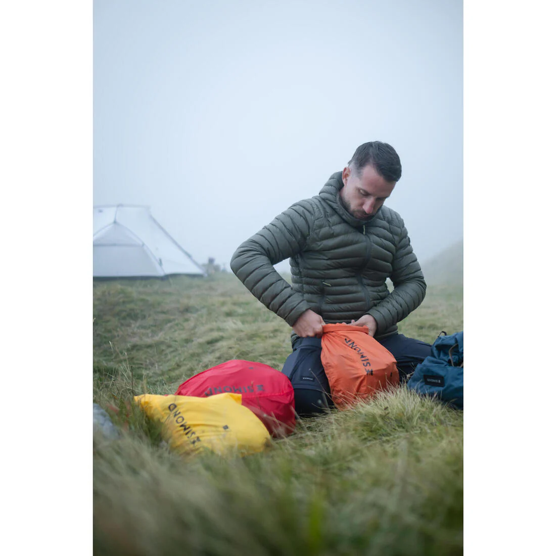 Funda impermeable ultraligera de 22 litros, roja - Imagen 8