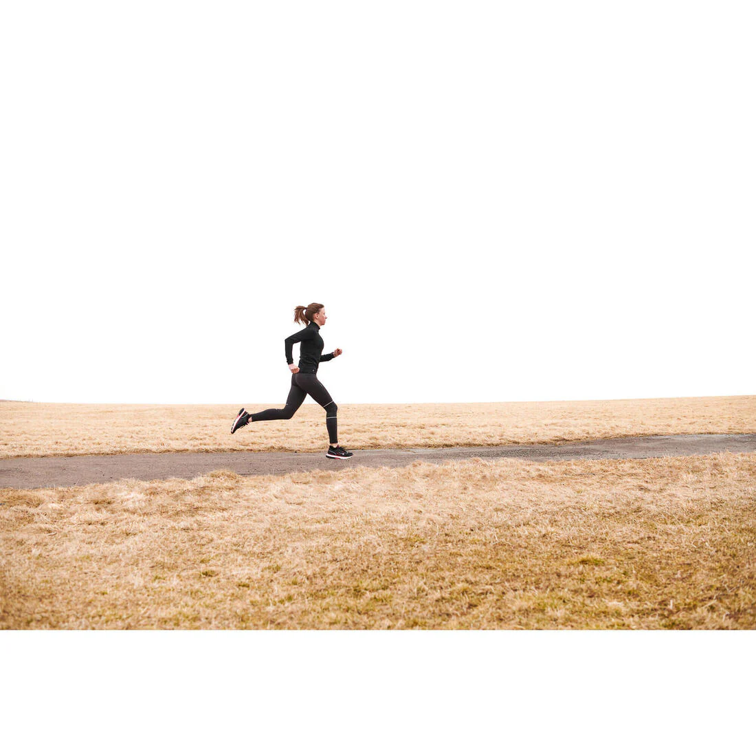 Camiseta running manga larga sin costuras Mujer Kiprun Skincare negro - Imagen 8