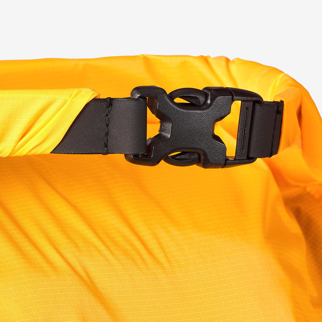 Funda impermeable de montaña y trekking 7l rolltop SImond UL - Imagen 5