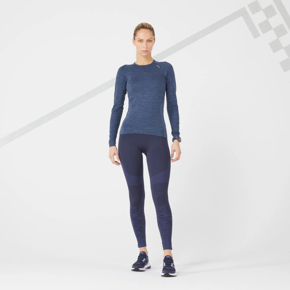 Camiseta running térmica transpirable Mujer Kiprun skincare azul oscuro - Imagen 6