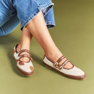 Zapato Tipo Merceditas (Mary Janes) – Ref. Z-3268 Blanco con Print Café